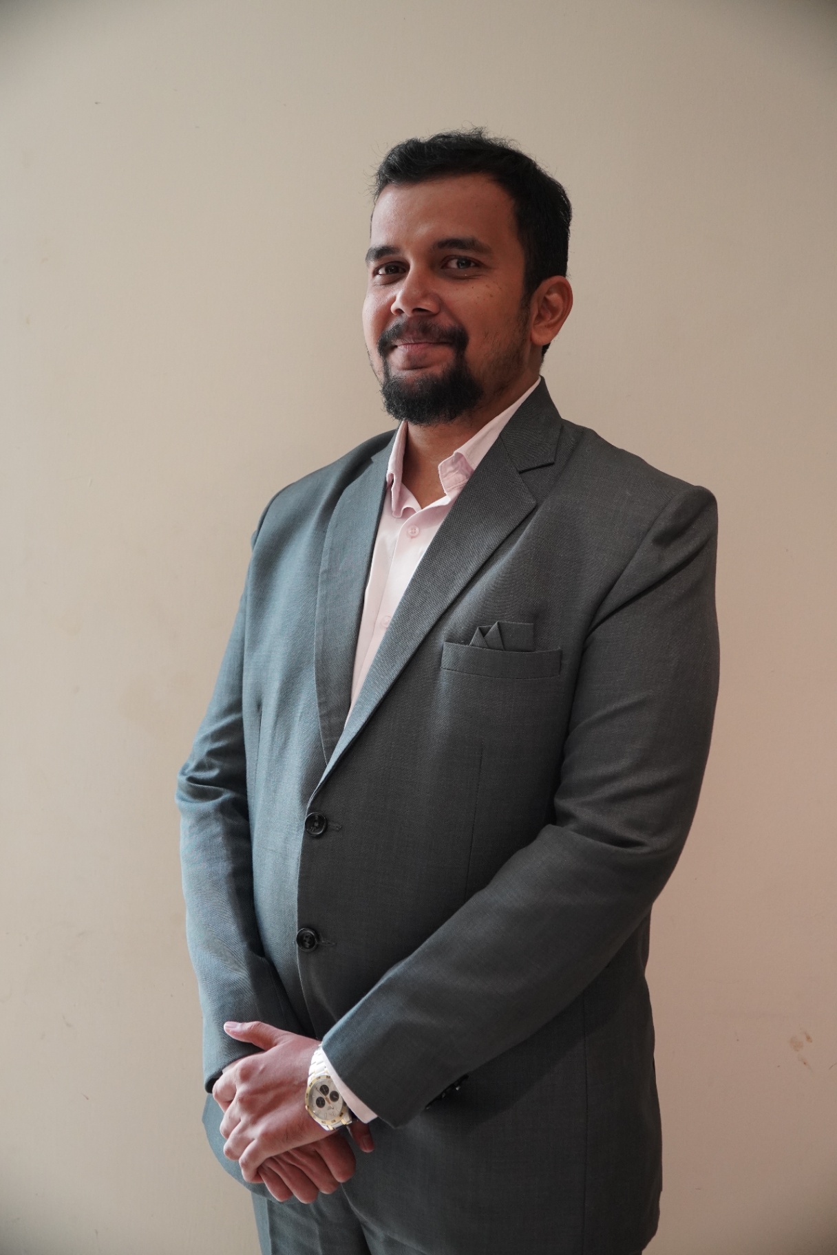 Hussain J Lokhandwala